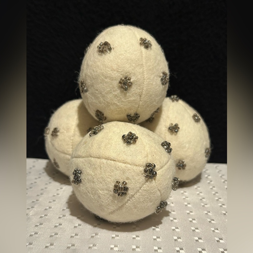 Creative Co Op Wool Felt Round Christmas Tree Ornament Embellished with Beads 3"